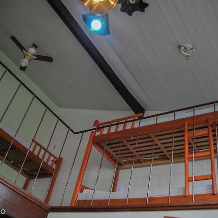Abraao Hostel Vila do Abraao Bagian luar foto